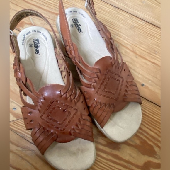 Cobbie Cuddlers Sandals Size 8.5W Tan Lifetime Poron 4000 Huaraches - Picture 4 of 7